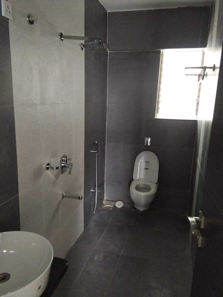 Bathroom, navalakha-ritz 2 Bedroom 747 Sq.Ft. Apartment In Kharadi Pune 9390851