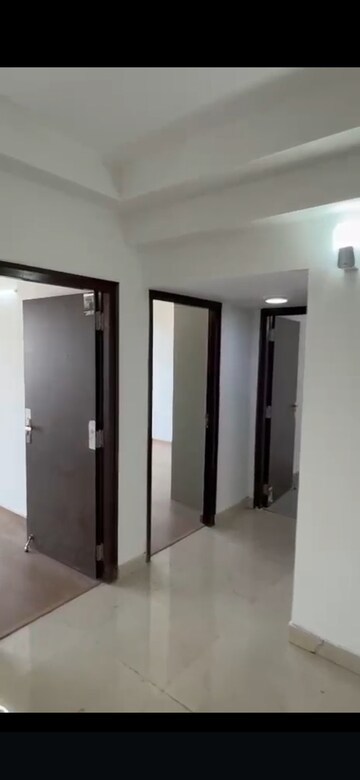 Room in 3 BHK Apartment at Hero Homes Gurgaon, Sector 104 – for Rent