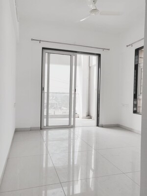 Room in 3 BHK Apartment at Vandana Residency Kharadi, Kharadi – for Rent