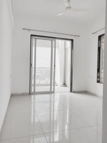 Room in 3 BHK Apartment at Vandana Residency Kharadi, Kharadi – for Rent