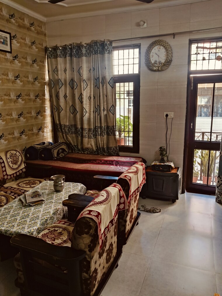 Living Room, dhakoli 1 Bedroom 700 Sq.Ft. Builder Floor In Dhakoli Zirakpur 9390928