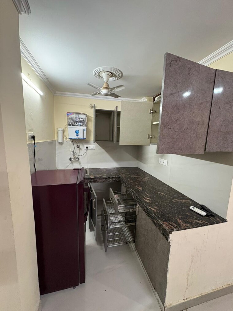 Kitchen, sector 40 Studio 650 Sq.Ft. Builder Floor In Sector 40 Gurgaon 9390941