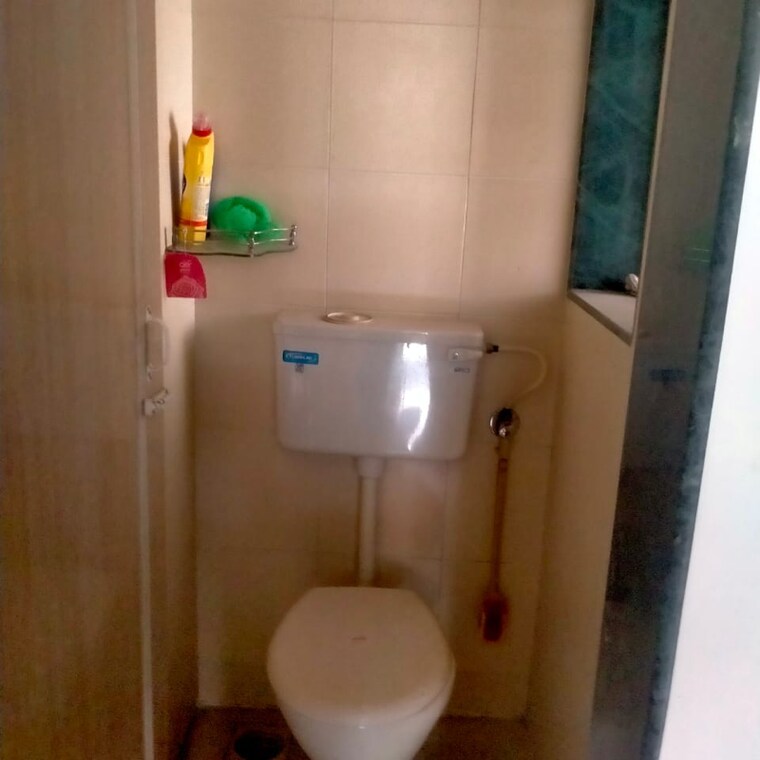 Bathroom, puranik-city-phase-iii 1 Bedroom 420 Sq.Ft. Apartment In Koliwada Thane 9390971