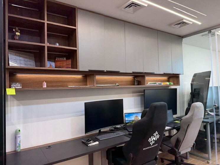 Team Area, sushma-infinium Commercial Office Space 700 Sq.Ft. In Ghazipur Zirakpur 9390934