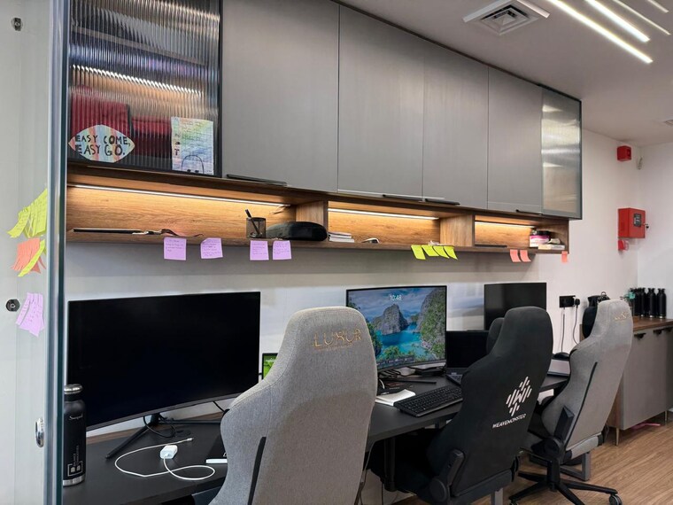 Team Area, sushma-infinium Commercial Office Space 700 Sq.Ft. In Ghazipur Zirakpur 9390934