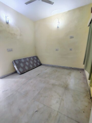 2 BHK Builder Floor For Rent in Sector 22