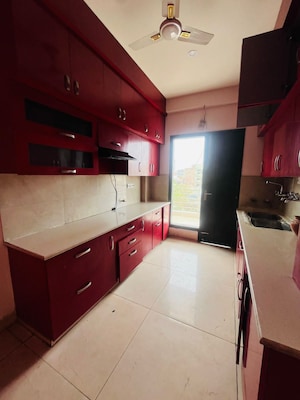 Kitchen in 3 BHK Builder Floor at Sector 46 – for Rent