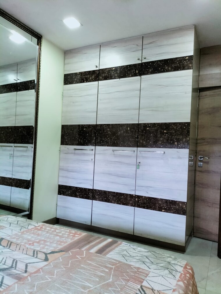 Room, malad east 2 Bedroom 920 Sq.Ft. Apartment In Malad East Mumbai 9390997