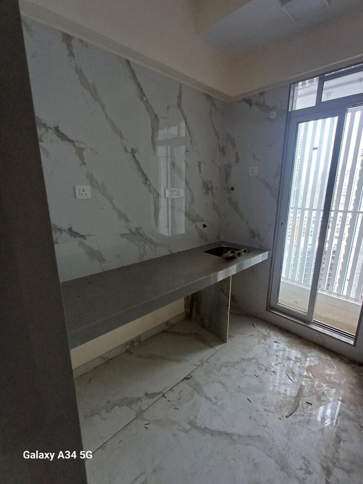 Kitchen, dotom-isle 1 Bedroom 424 Sq.Ft. Apartment In Malad West Mumbai 9390992