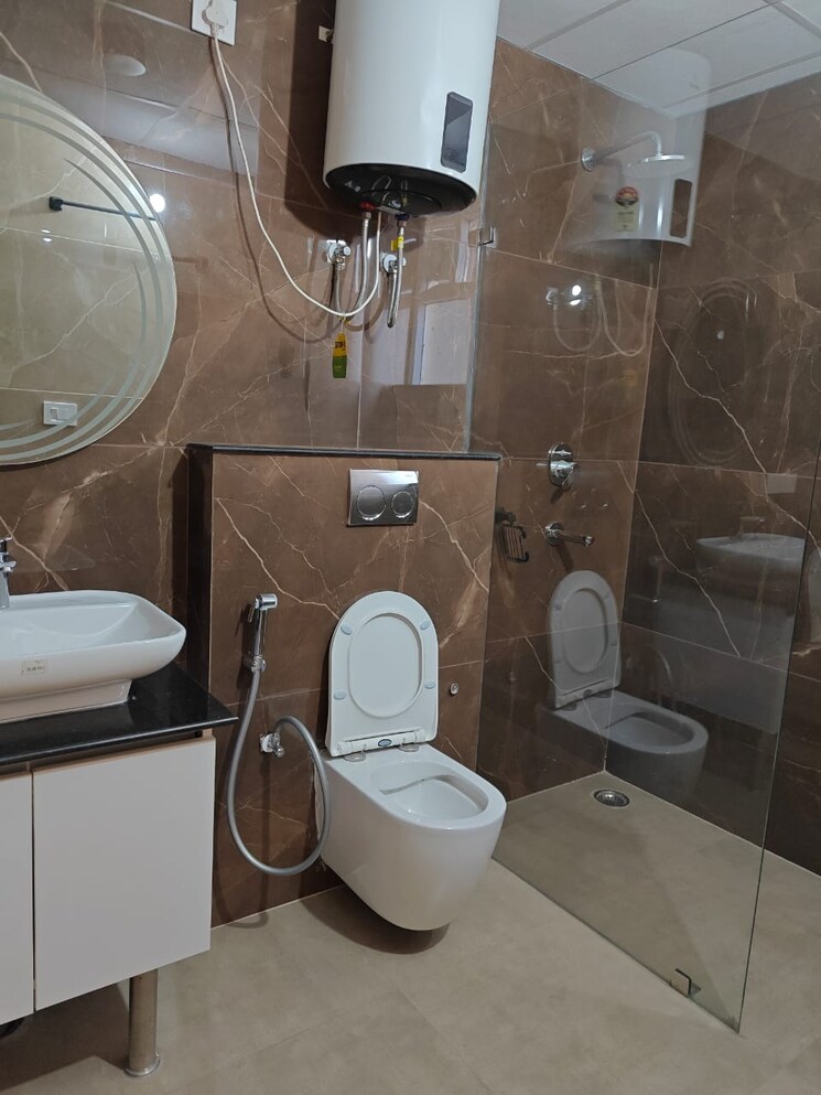 Bathroom, maya-green-lotus-utsav 3 Bedroom 2525 Sq.Ft. Apartment In International Airport Road Zirakpur 9390988