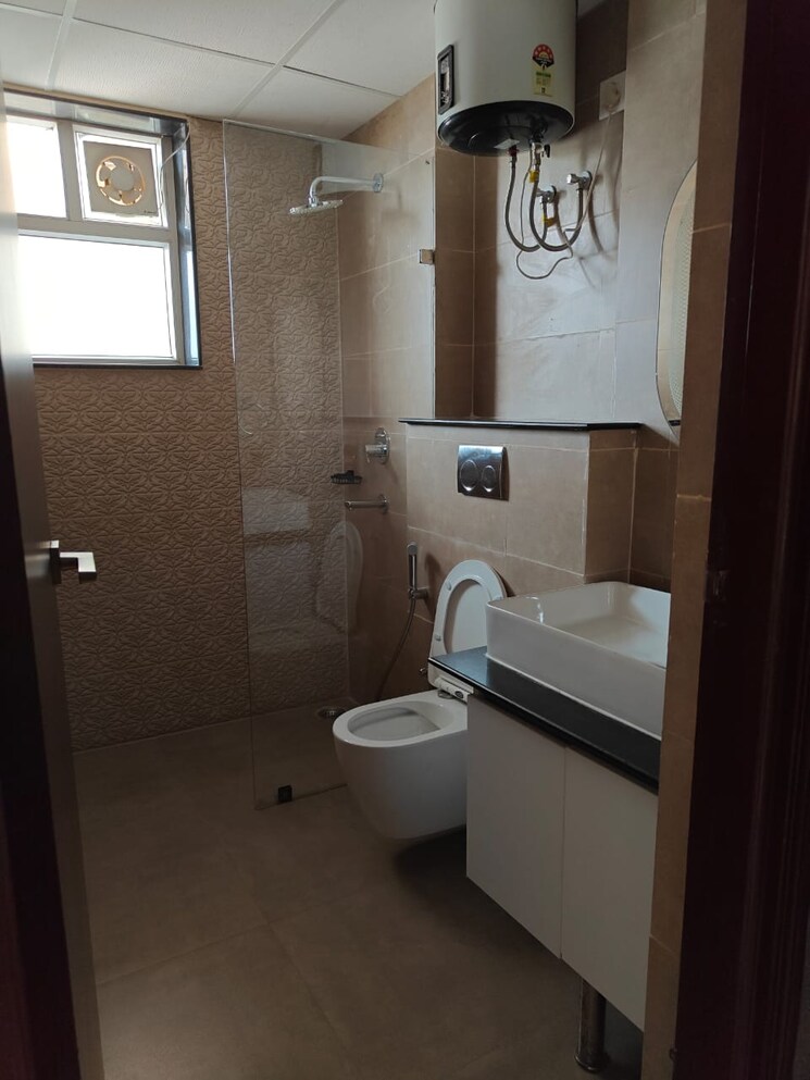Bathroom, maya-green-lotus-utsav 3 Bedroom 2525 Sq.Ft. Apartment In International Airport Road Zirakpur 9390988