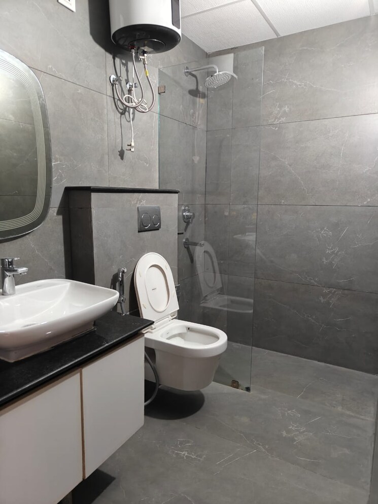 Bathroom, maya-green-lotus-utsav 3 Bedroom 2525 Sq.Ft. Apartment In International Airport Road Zirakpur 9390988
