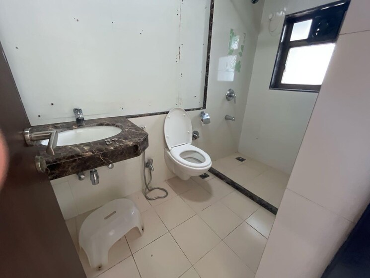 Bathroom, prabhadevi-chs 3 Bedroom 1490 Sq.Ft. Apartment In Prabhadevi Mumbai 9390996