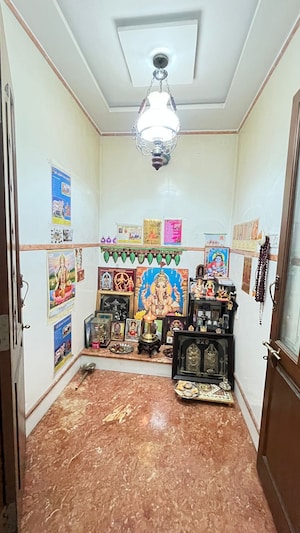 Furnished Amenities in 3.5 BHK Builder Floor at Hsr Layout – for Rent