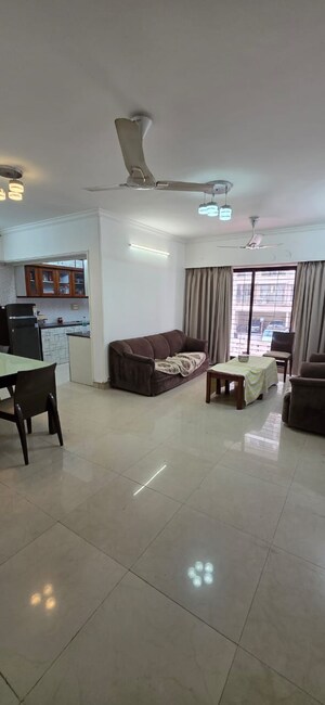 3 BHK Apartment For Rent in Group Seven Rushi Heights, Goregaon East