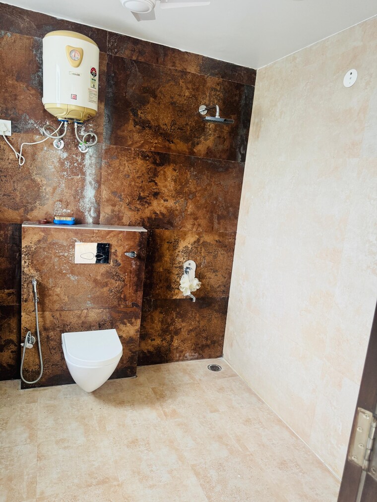 Attached Bathroom, sector 46 3 Bedroom 1850 Sq.Ft. Builder Floor In Sector 46 Gurgaon 9391106