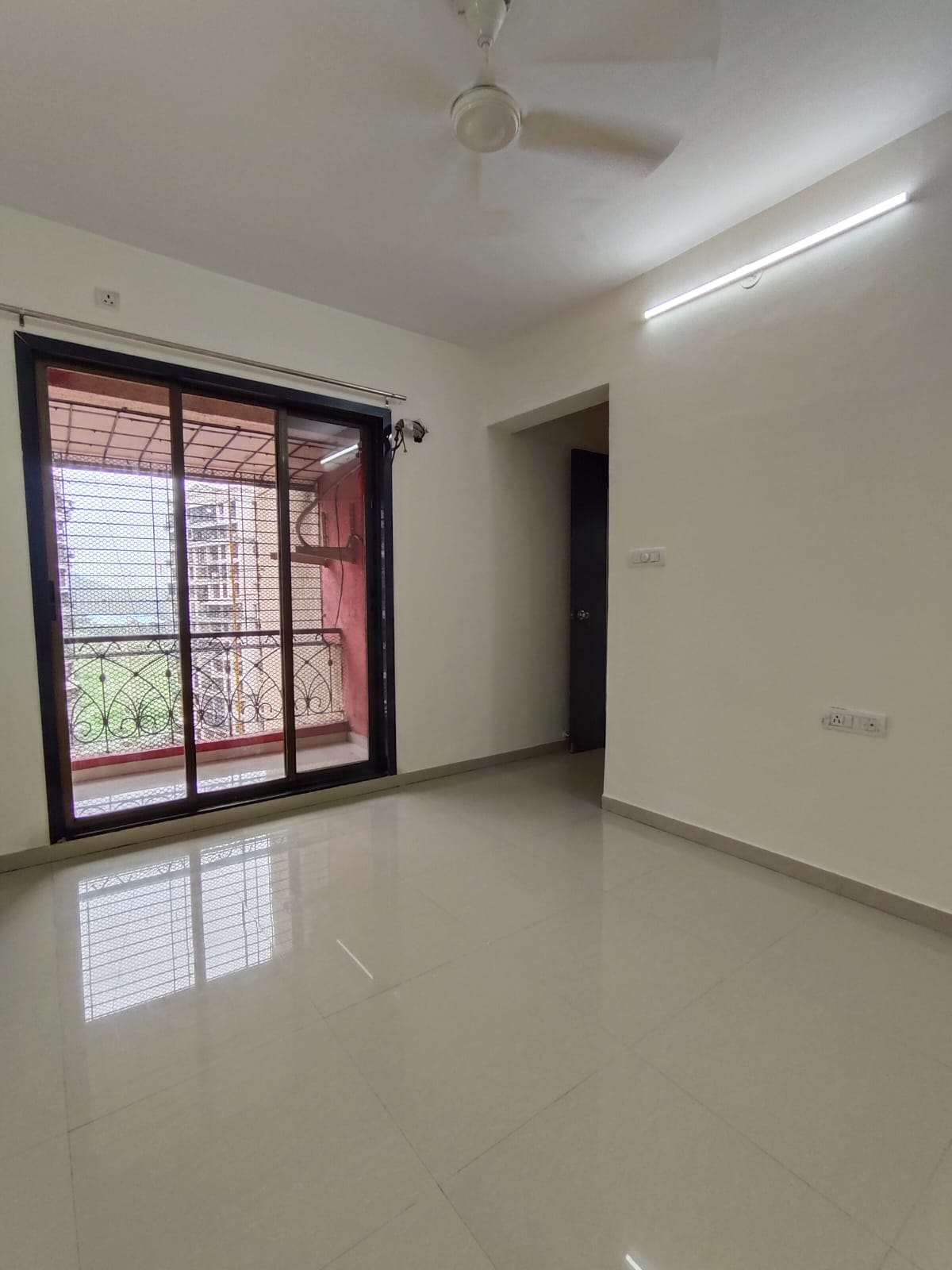 2 BHK + Pooja Room 1060 Sq.Ft. Apartment in Nisarg Hyde Park