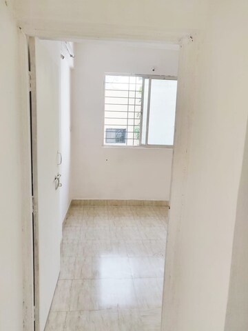 Room in 1 BHK Builder Floor at Omkar Heights, Kharadi – for Rent