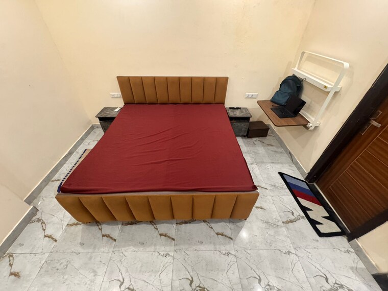 Master Bedroom, sector 52 1 Bedroom 750 Sq.Ft. Builder Floor In Sector 52 Gurgaon 9391139