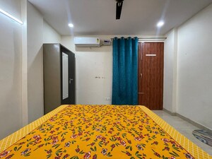 Bedroom in 1 BHK Builder Floor at Sector 52 – for Rent