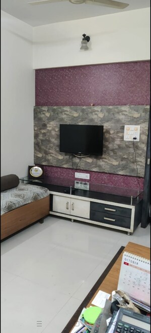 2 BHK Apartment For Rent in Vasant Fiona, Pokhran Road No Two