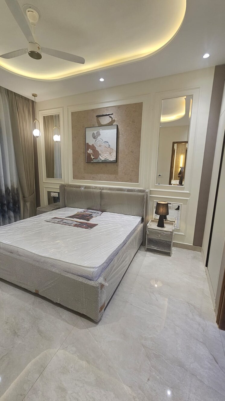 Bedroom, maya-green-lotus-saksham 2 Bedroom 1450 Sq.Ft. Apartment In International Airport Road Zirakpur 9391136