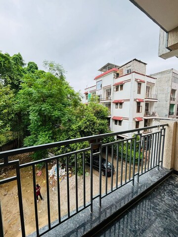 Balcony in 1 BHK Builder Floor at Sector 40 – for Rent