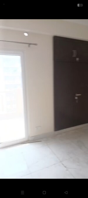 Room in 3 BHK Apartment at SG Shikhar Height, Siddharth Vihar – for Rent