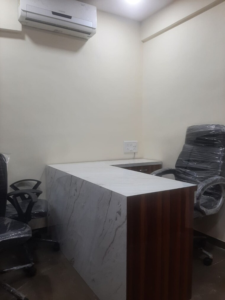 Team Area, kukreja-center Commercial Office Space 366 Sq.Ft. In Cbd Belapur Sector 11 Navi Mumbai 9391184