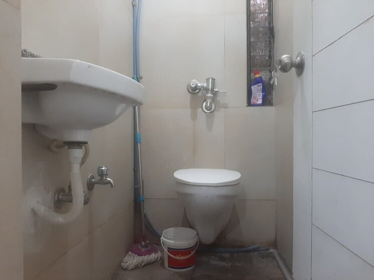 Bathroom, kukreja-center Commercial Office Space 366 Sq.Ft. In Cbd Belapur Sector 11 Navi Mumbai 9391184