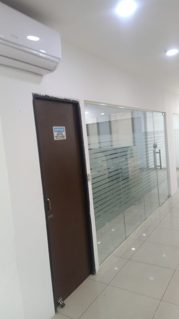 undefined, patiala road Commercial Office Space 1500 Sq.Ft. In Patiala Road Zirakpur 9391193