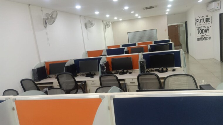 Team Area, patiala road Commercial Office Space 1500 Sq.Ft. In Patiala Road Zirakpur 9391193