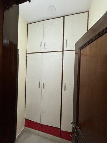 Building Lobby in 2 BHK Builder Floor at Sector 46 – for Rent