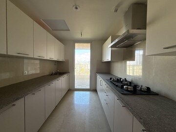 Kitchen in 3 BHK Apartment at Lokhandwala Minerva Mahalaxmi, Mahalaxmi – for Sale