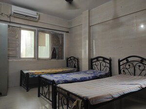 Bedroom in  Pg at Andheri East – for Rent