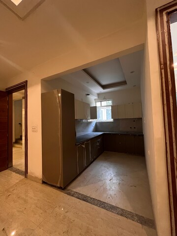 Room in 2 BHK Builder Floor at Chironwali – for Rent