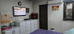 Bedroom in 3 BHK Builder Floor at Safdarjung Enclave – for Sale