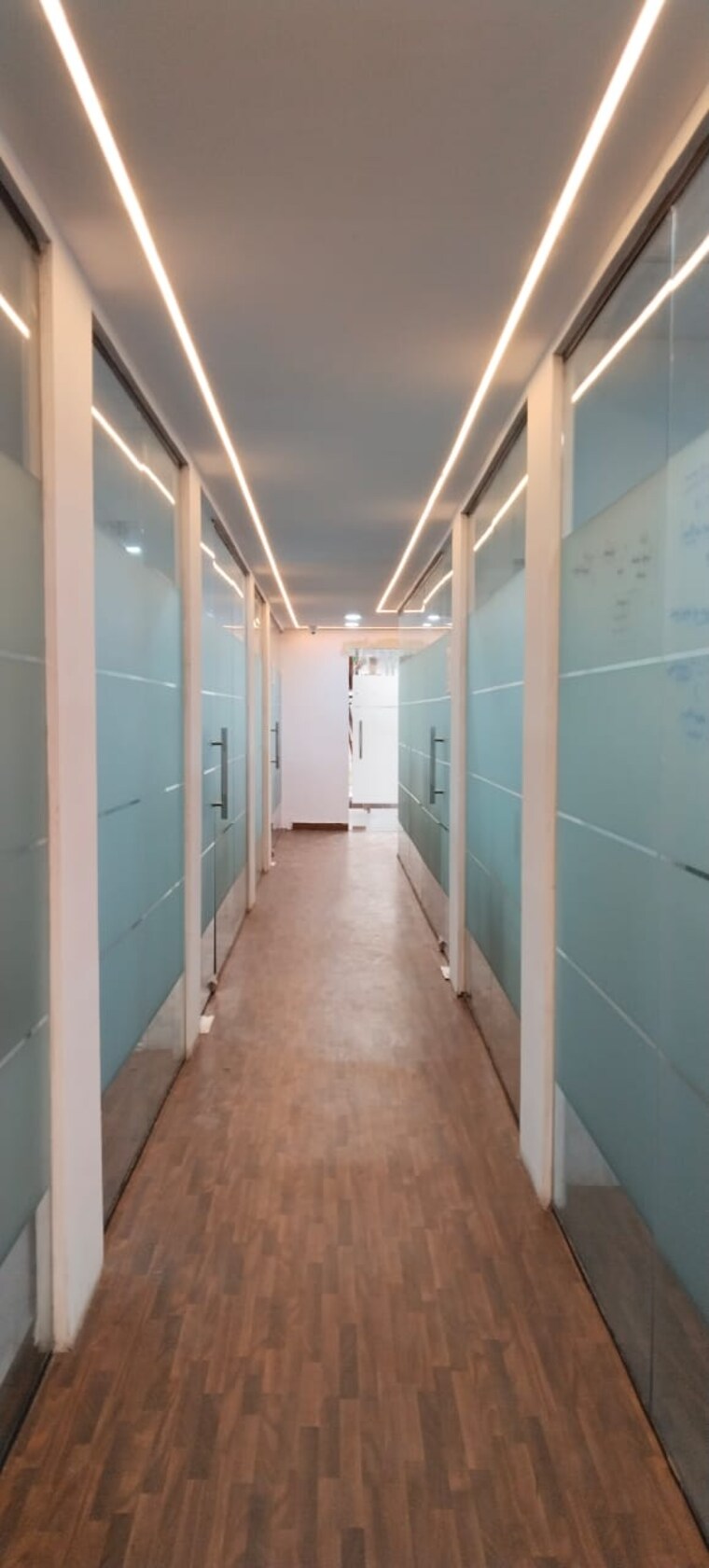 undefined, sector 63 Commercial Office Space 800 Sq.Mt. In Sector 63 Noida 9391293