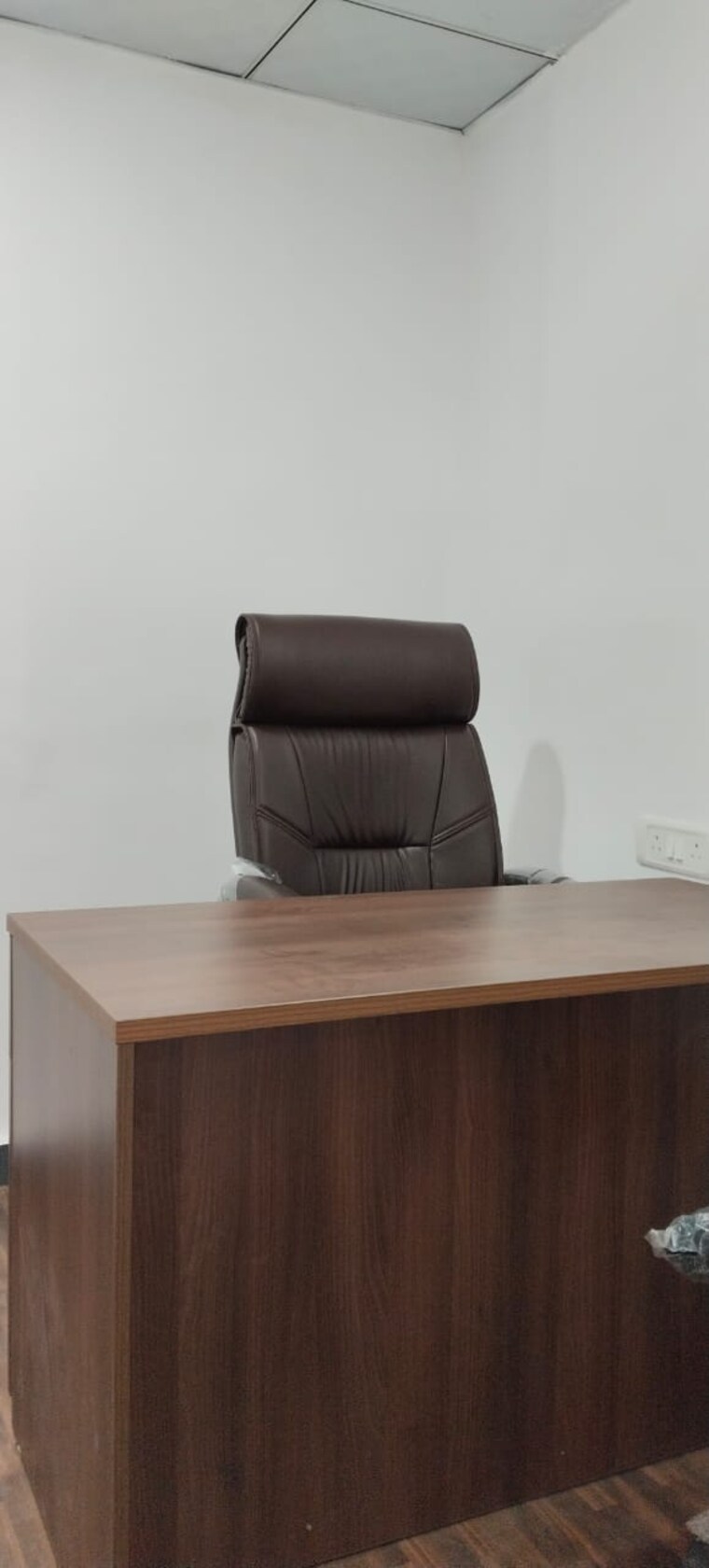 undefined, sector 63 Commercial Office Space 800 Sq.Mt. In Sector 63 Noida 9391293