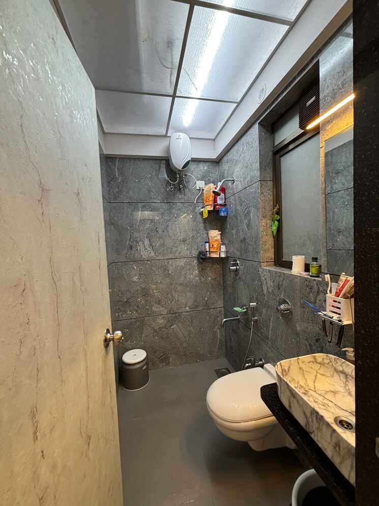 Bathroom, chandak-nishchay 2 Bedroom 583 Sq.Ft. Apartment In Borivali East Mumbai 9391292