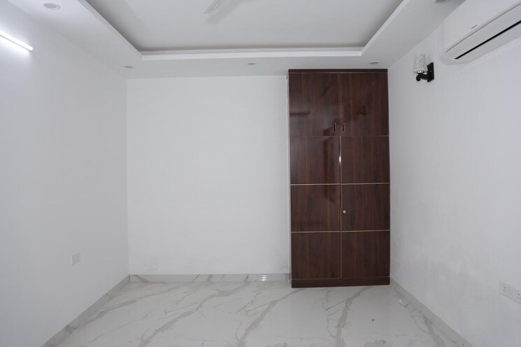 Room, vasant kunj 4 Bedroom 2200 Sq.Ft. Apartment In Vasant Kunj Delhi 9391307