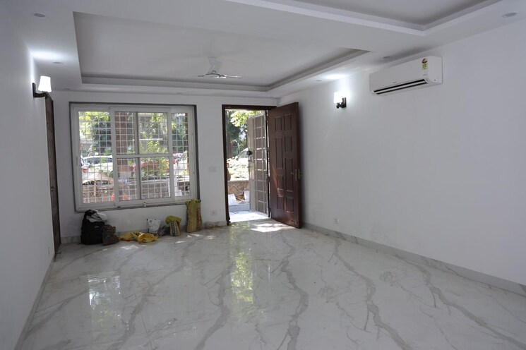 Room, vasant kunj 4 Bedroom 2200 Sq.Ft. Apartment In Vasant Kunj Delhi 9391307