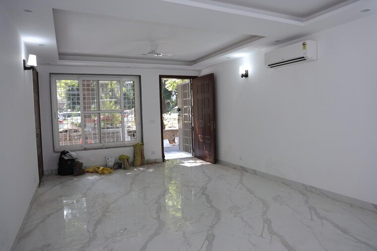 Room, vasant kunj 4 Bedroom 2200 Sq.Ft. Apartment In Vasant Kunj Delhi 9391307