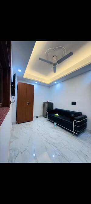 1 BHK Builder Floor For Rent in Saket