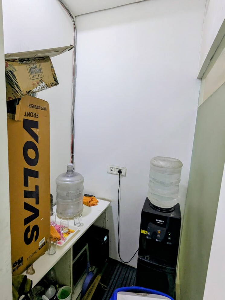 Team Area, sector 1 Commercial Office Space 416 Sq.Mt. In Sector 1 Noida 9391343