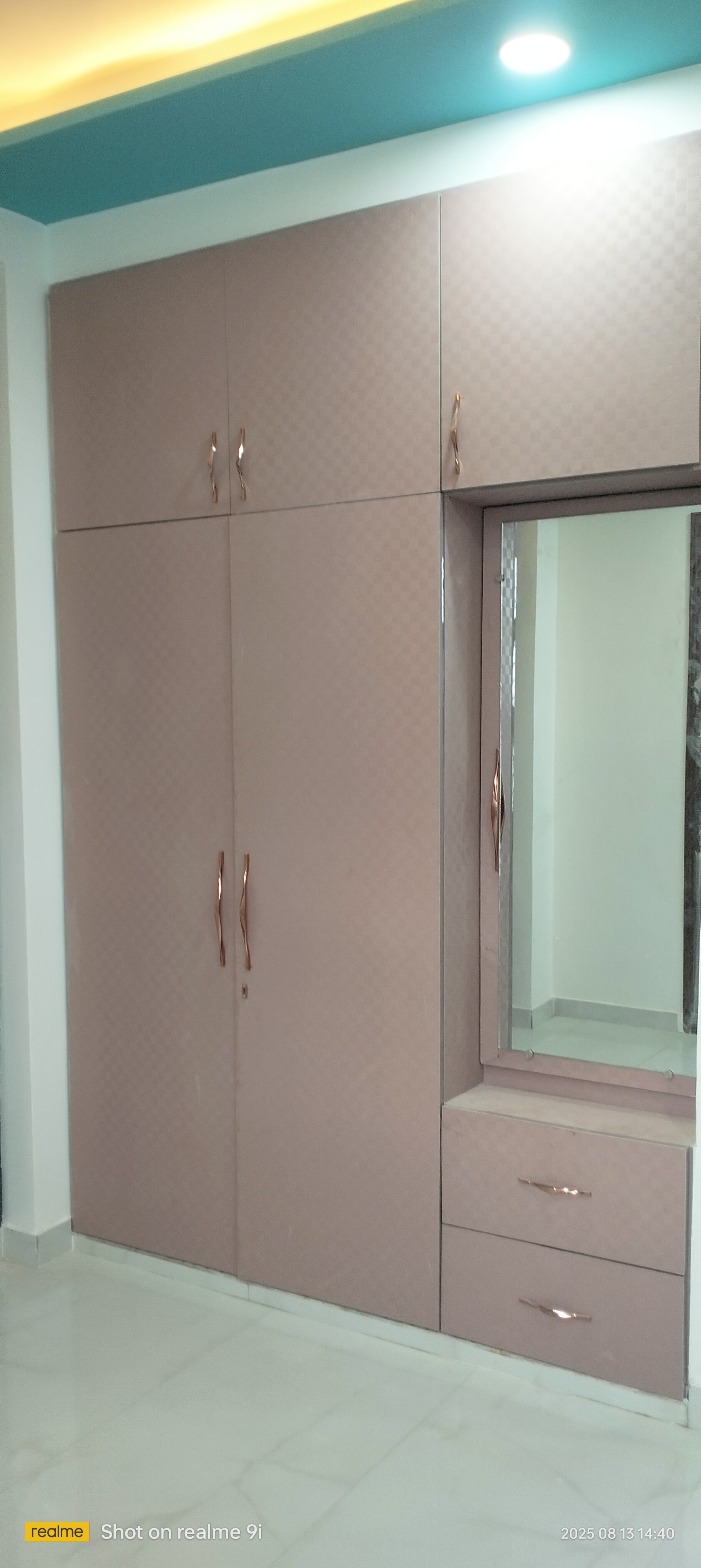 2.5 BHK + Pooja Room Builder Floor For Sale in Surya Apartments Govindpuram