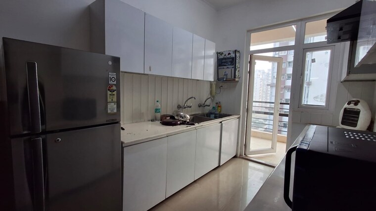 Kitchen, vip road 3 Bedroom 1800 Sq.Ft. Apartment In Vip Road Zirakpur 9391405