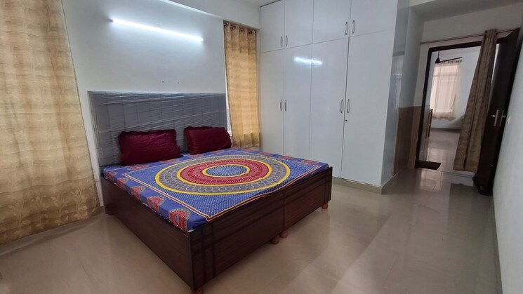 Bedroom, vip road 3 Bedroom 1800 Sq.Ft. Apartment In Vip Road Zirakpur 9391405