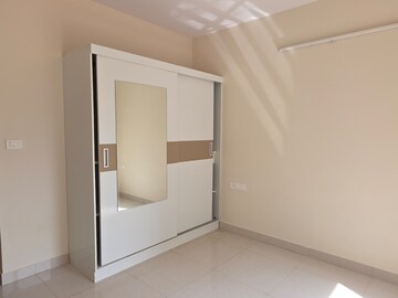 Room in 2 BHK Apartment at Jain Heights East Parade, Cv Raman Nagar – for Rent