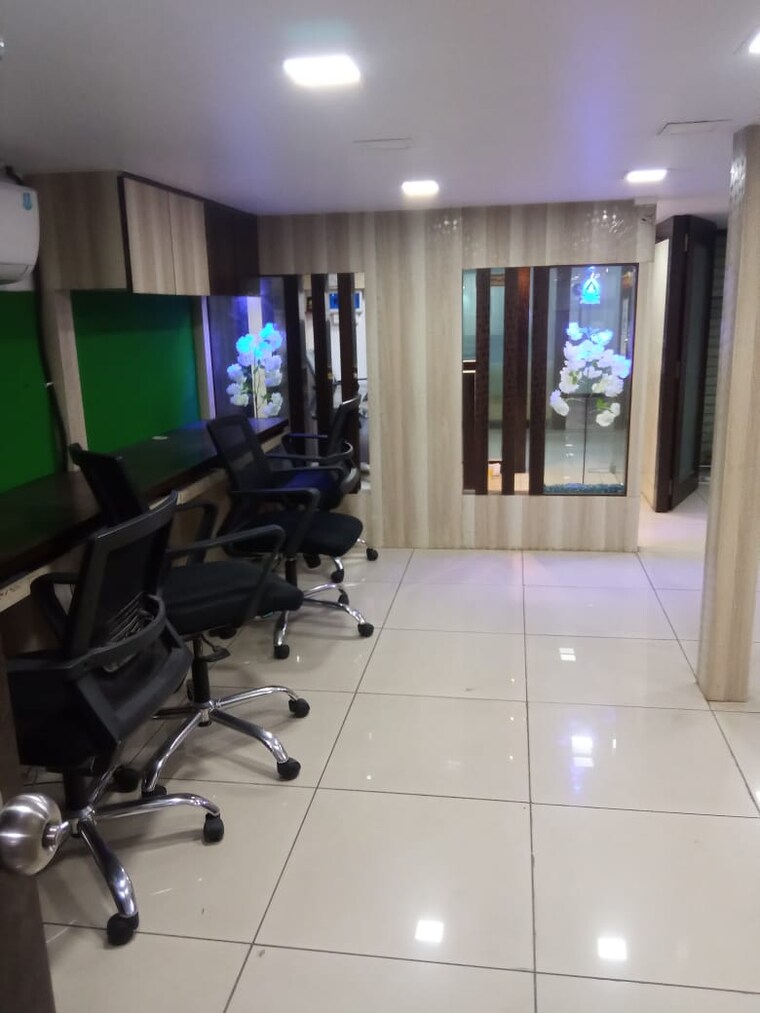 Team Area, haware-fantasia Commercial Office Space 960 Sq.Ft. In Vashi Sector 28 Navi Mumbai 9391398
